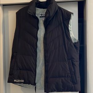 Columbia Black Puffer Vest